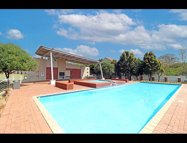 2 BEDROOM APARTMENT FOR SALE IN PAULSHOF